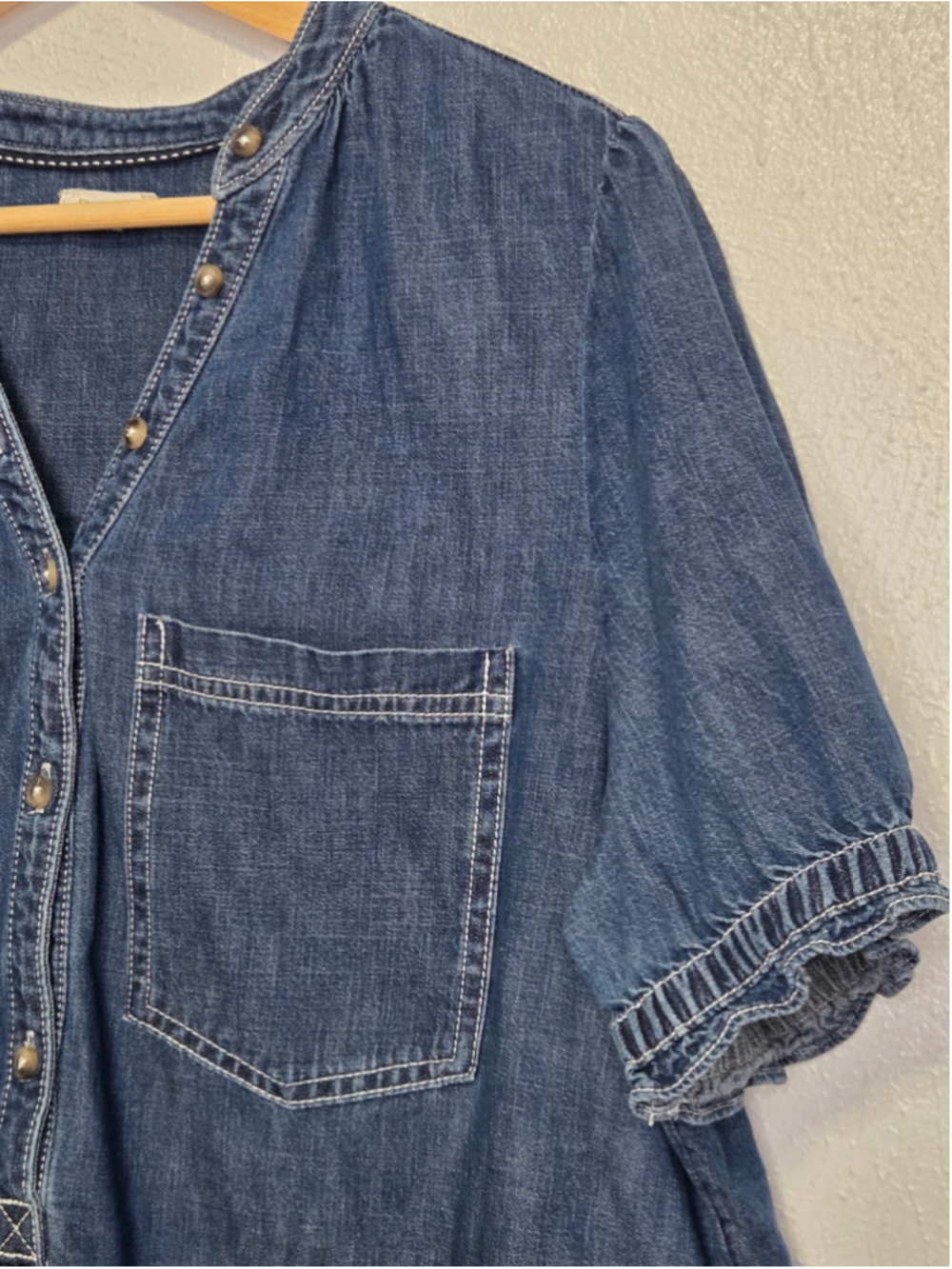 Anthropolgie Aly Denim Puff-Sleeve Blouse Women's Size XL Pilcro White Stitch - Picture 4 of 12